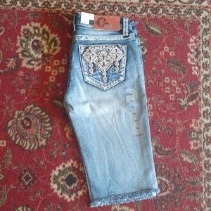 🆕️ Grace in LA Jean Bermuda Shorts size 25